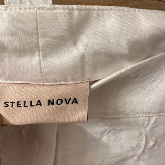 Anthropologie stella nova Jill white texted barrel leg pants Size 6 - Picture 6 of 8
